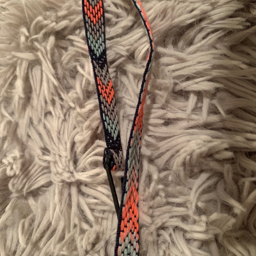 threaded headband - Picture 3 of 3